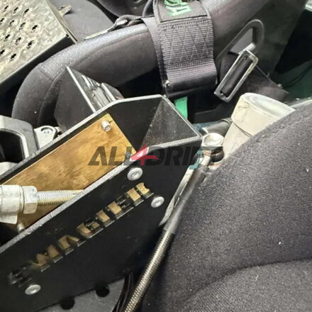 Páncélozott fékcső 165 cm