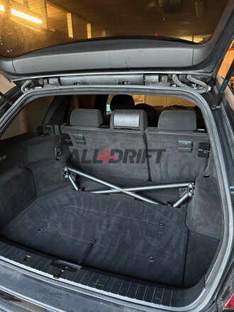 Toronymerevítő hátsó BMW E46 XBRACE