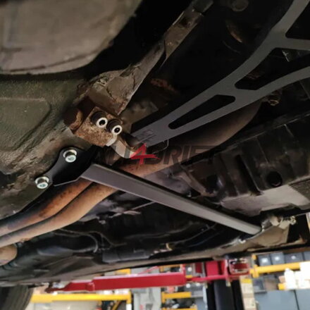 Toronymerevítő BMW E36 - alsó elülső Toronymerevítő BMW E36 - alsó elülső