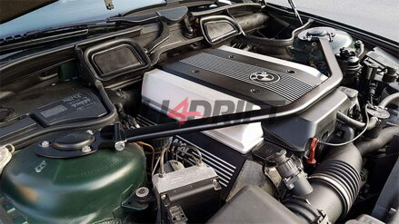 Toronymerevítő BMW E38 - felső, első