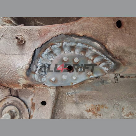  Merevítő, erősítő készlet, hátsó tengely BMW E36 V2