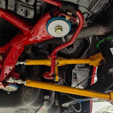 Alumínium hátsó felső dőlésszög-állító karok stabilizátor rögzítésekkel – BMW E46