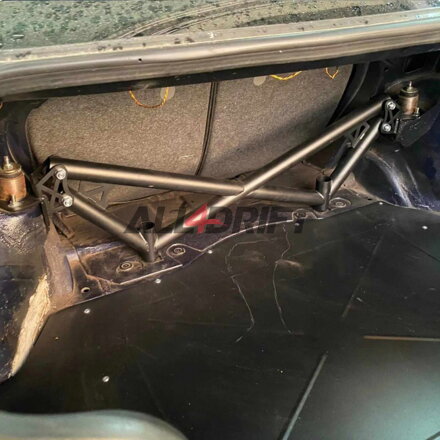 Toronymerevítő hátsó BMW E36 XBRACE