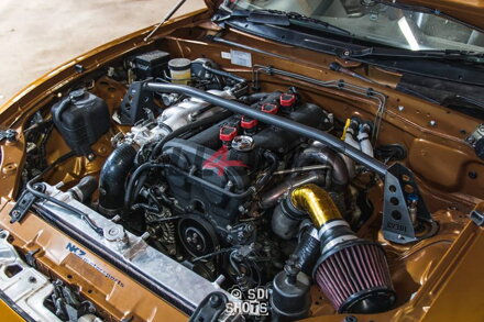 Toronymerevítő felső  Mazda MX5 NA