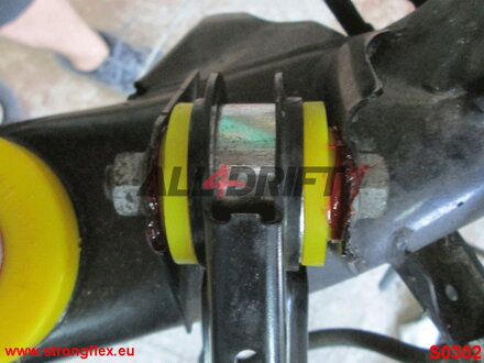 031590A Hátsó felső lengőkar belső szilent SPORT BMW E8x / E9x / X1